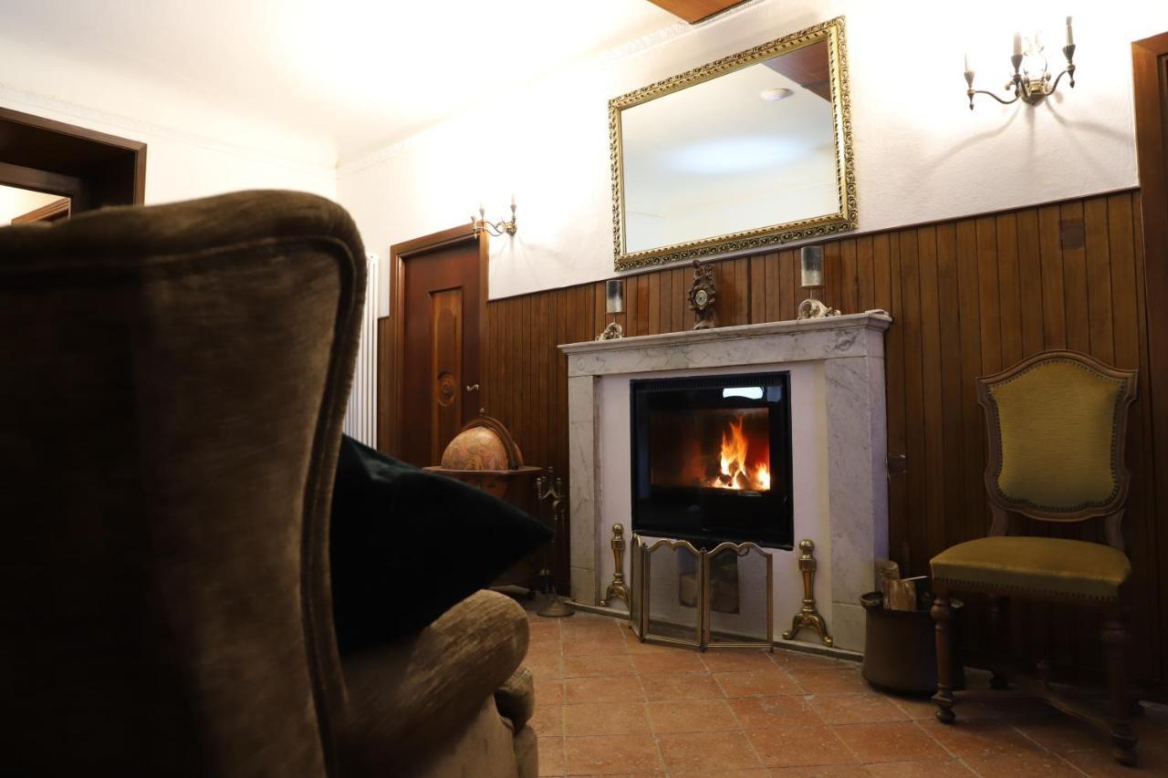 Monti Guesthouse Monti di Licciana Nardi Εξωτερικό φωτογραφία