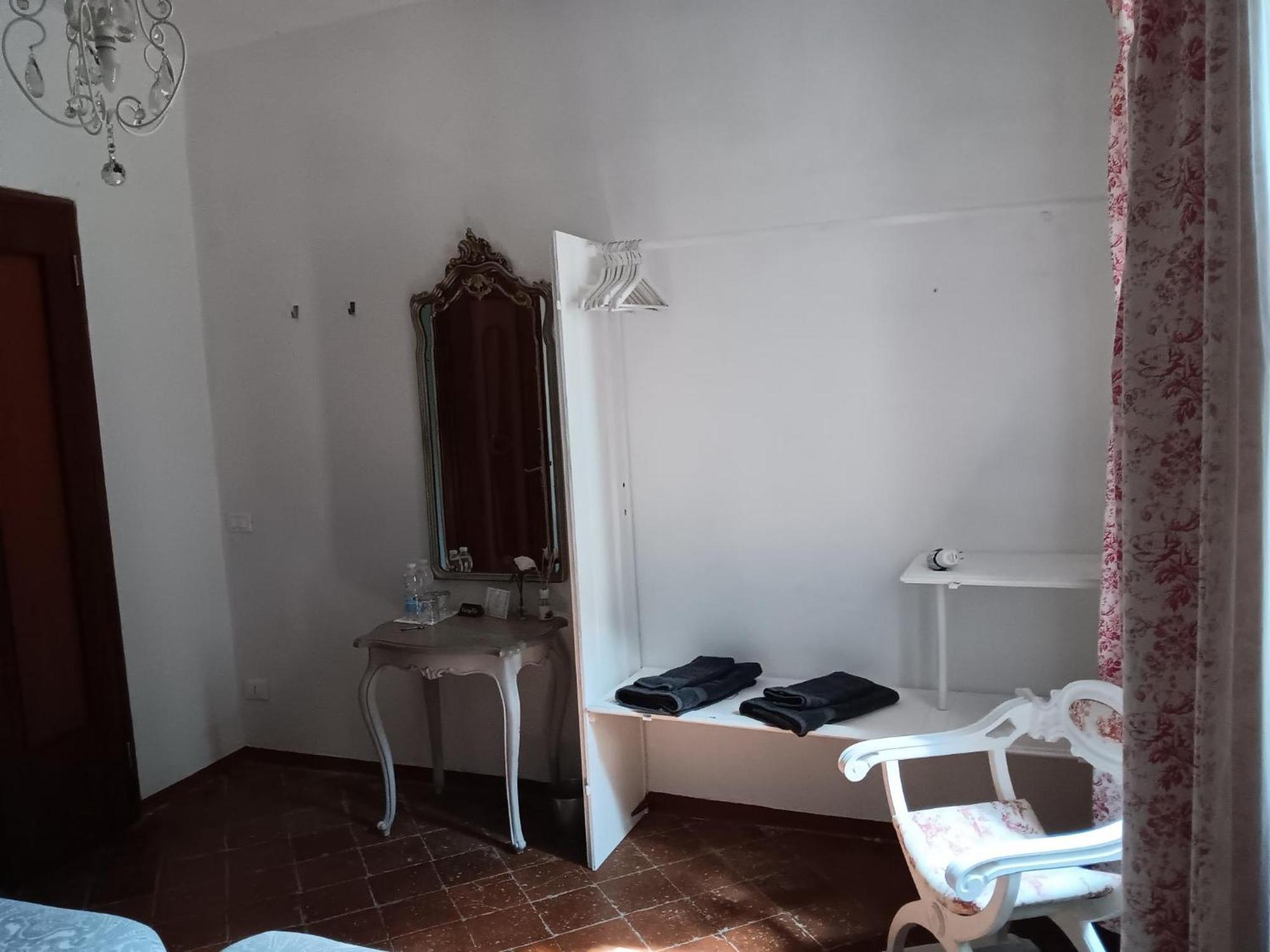 Monti Guesthouse Monti di Licciana Nardi Εξωτερικό φωτογραφία