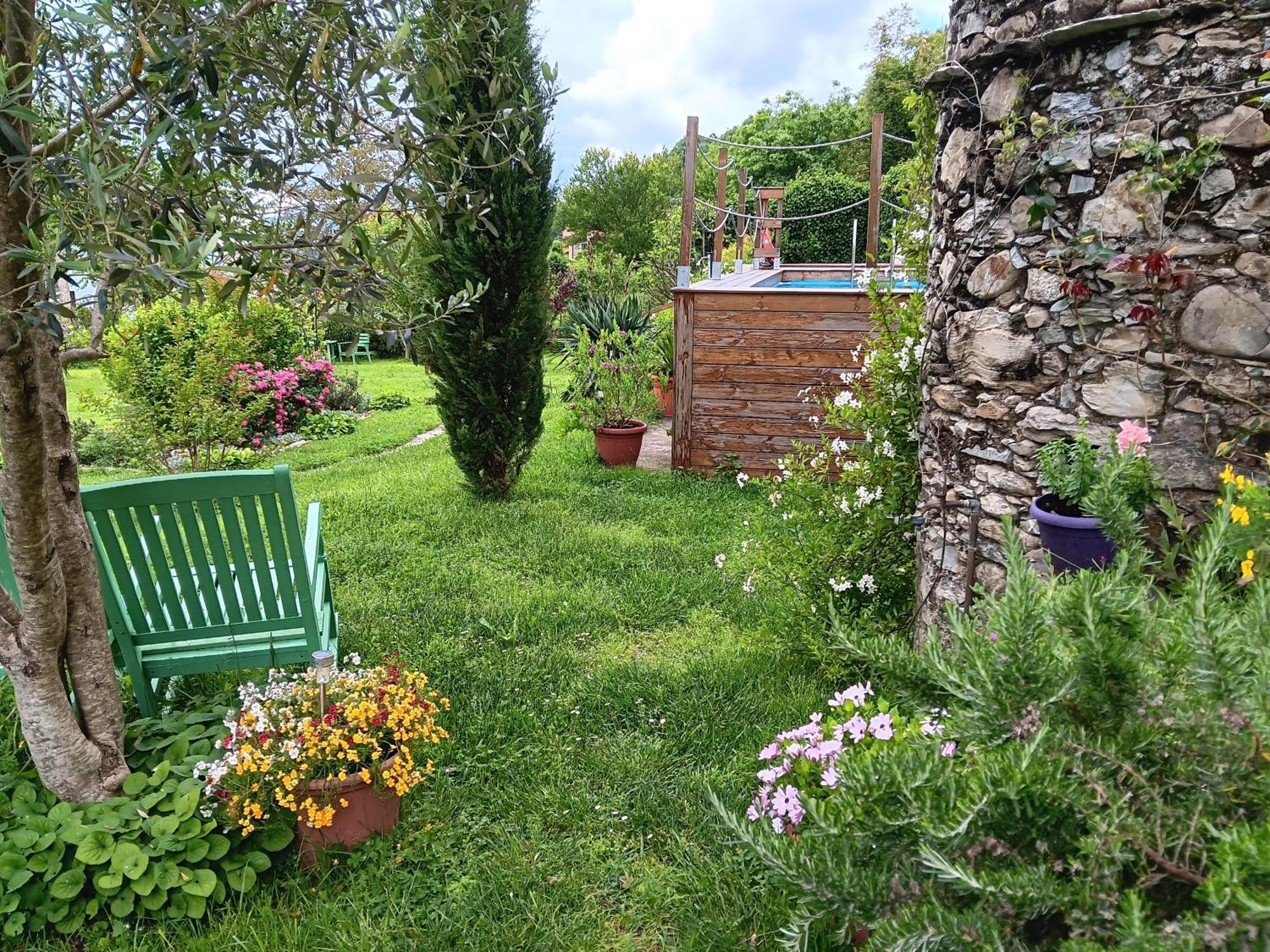 Monti Guesthouse Monti di Licciana Nardi Εξωτερικό φωτογραφία