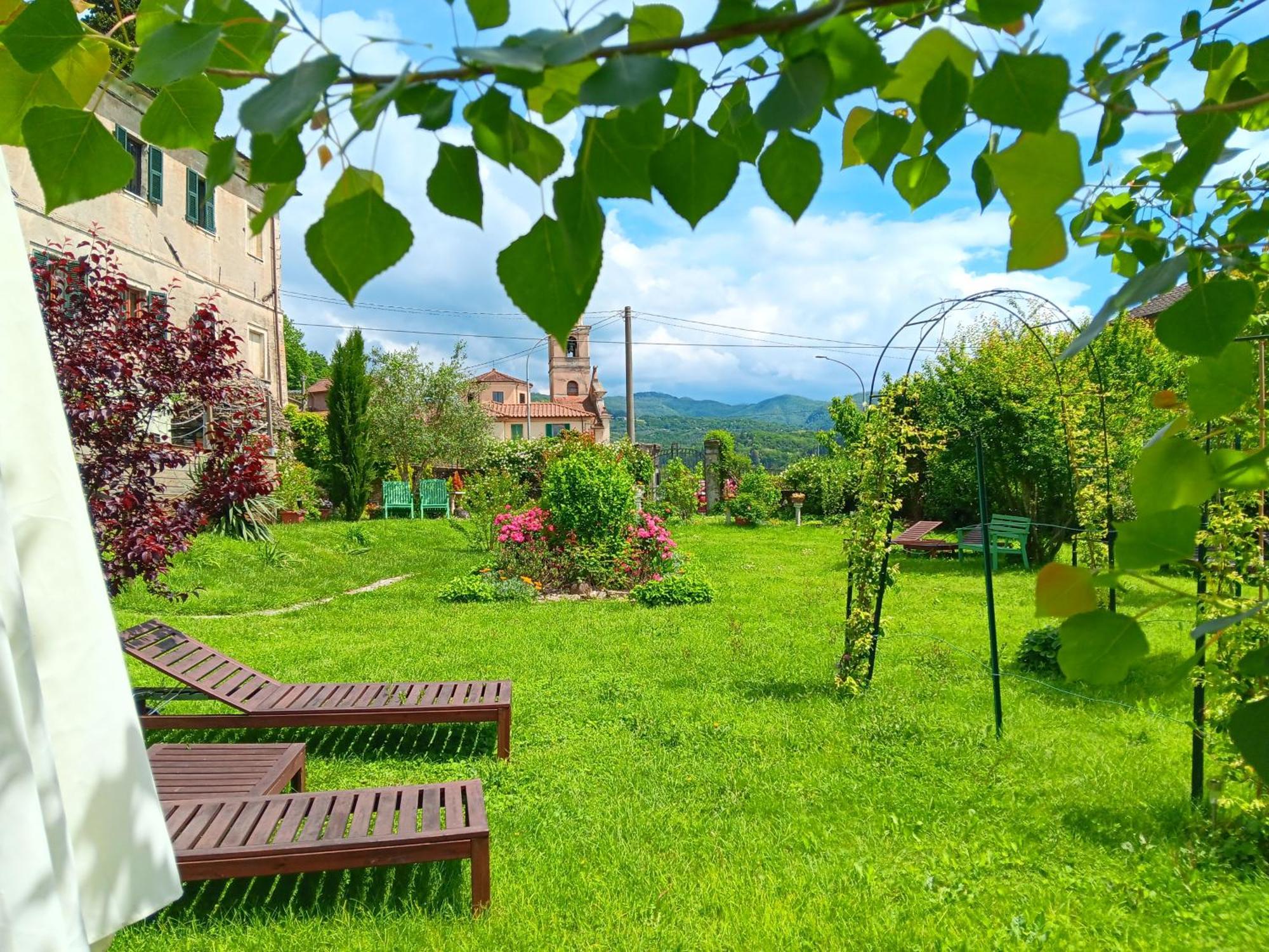 Monti Guesthouse Monti di Licciana Nardi Εξωτερικό φωτογραφία